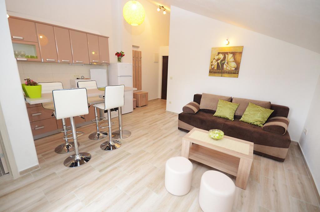 Apartmani Mizdrak Kotor Exterior foto