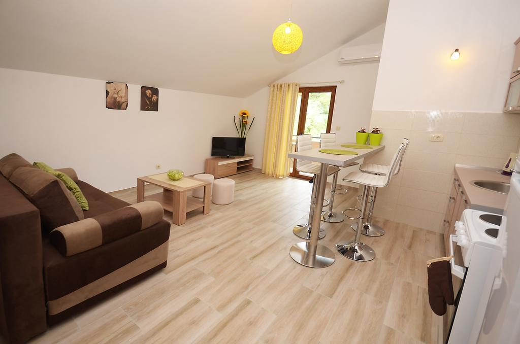Apartmani Mizdrak Kotor Exterior foto